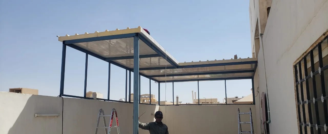 تركيب ألواح ساندوتش بنل